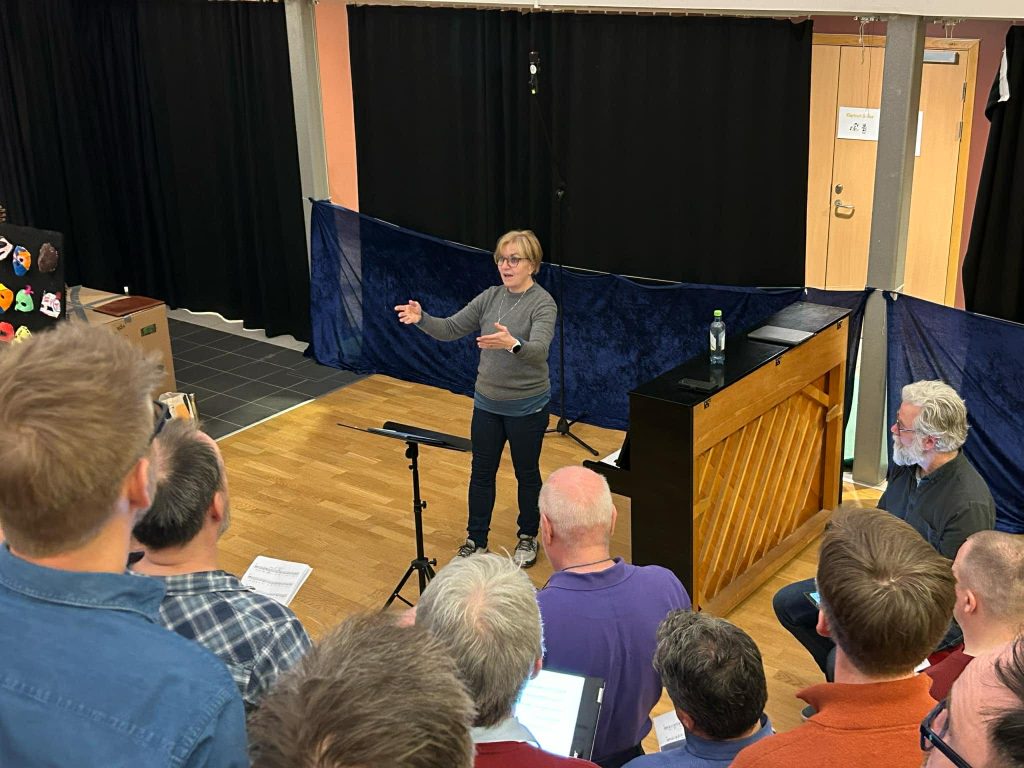 Ingrid som dirigerer